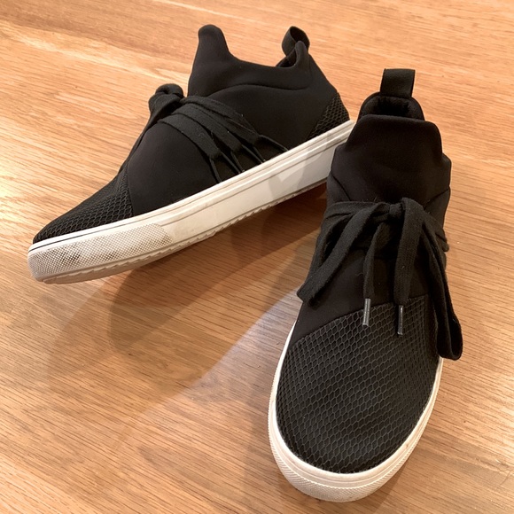 Steve Madden Size 9 Lancer Black Sneakers ~Black & White ~Runners Sneakers shoes - Picture 4 of 16